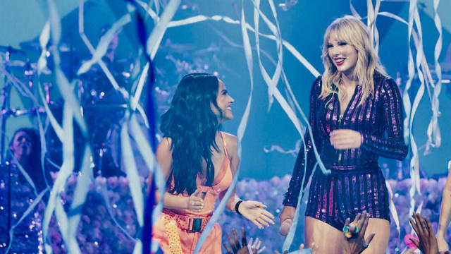 Taylor Swift Style — Reputation Tour Meet & Greet