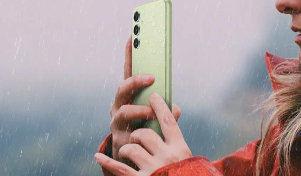 El Samsung Galaxy A54G puede ser el regalo ideal de día de la madre. Foto: Samsung.