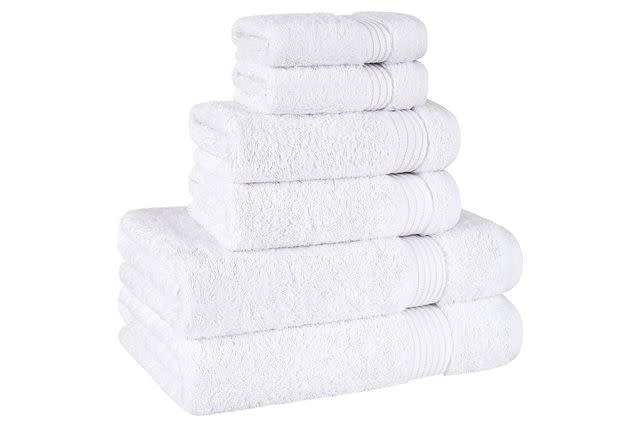 Shoppers Call These Best-Selling Towels 'Absorbent and Soft'—and Are 39% Off