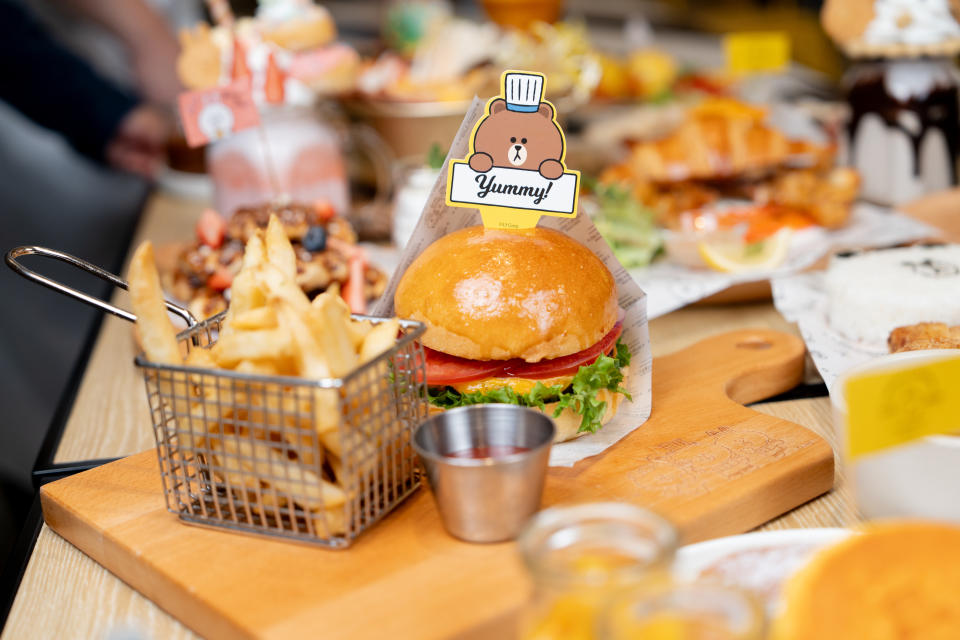 澳門旅遊｜全球首間 LINE FRIENDS 主題餐廳登陸葡京人 3大主題飲食區域  80道美食＋85款精品 11 LINE FRIENDS 同大家打卡