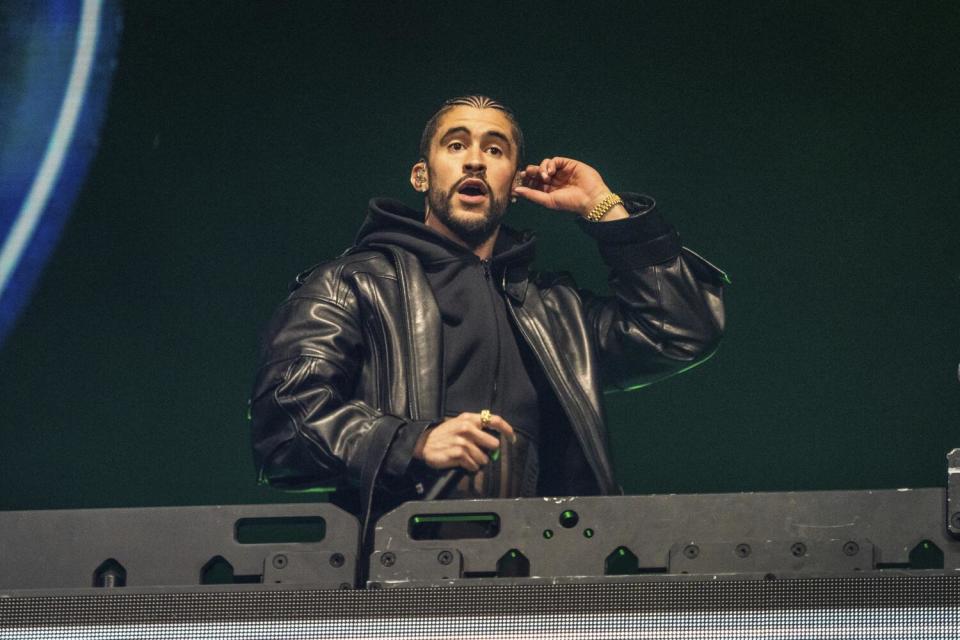 Bad Bunny participó en el Coachella Music and Arts Festival como artista principal, el primer latino en conseguirlo.