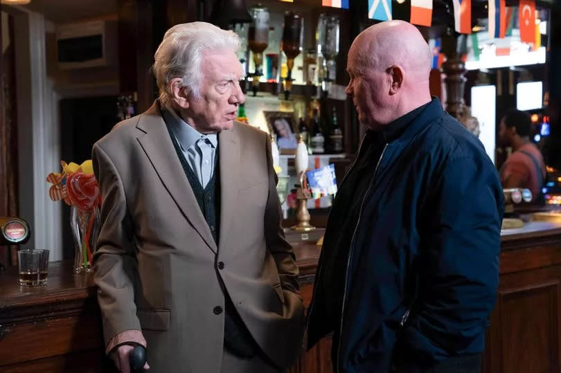 Stevie confronts Phil Mitchell