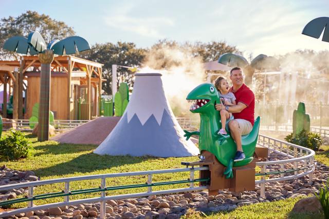 This summer, enjoy breakfast with Peppa Pig. - LEGOLAND in Florida