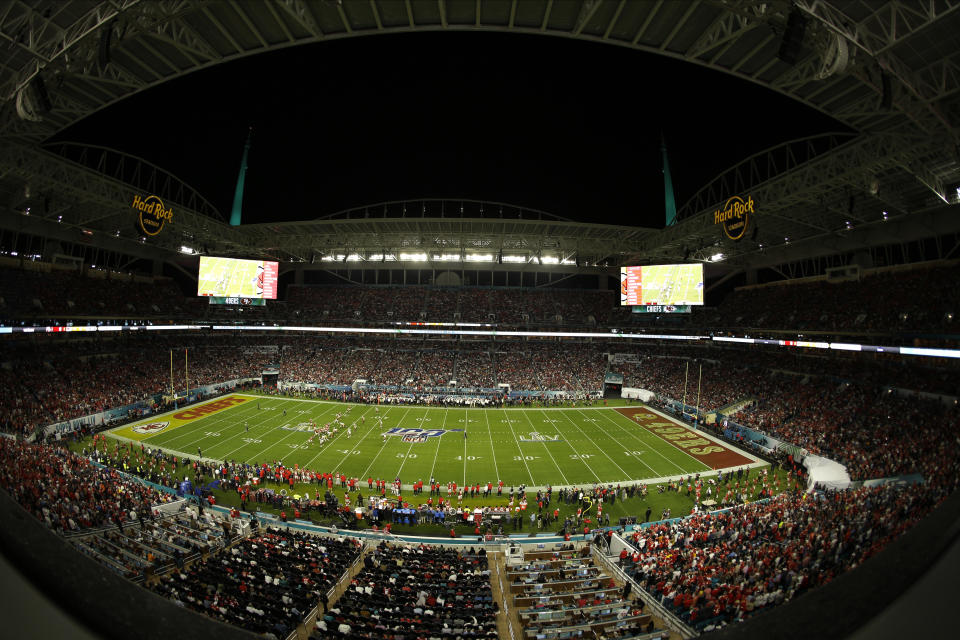 Fox's new graphics package surprised fans in the early moments of Super Bowl LIV on Sunday. (AP/Charlie Riedel)