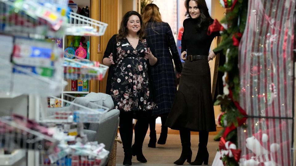 britains catherine, princess of wales talks with sebbys corner founder, bianca sakol during a visit to sebbys corner in north london on november 24, 2023, where she helped with the charitys annual christmas grotto preparations sebbys corner was formed in january 2021 and provides items to families in need across barnet, hertfordshire and london, and since opening, has supported over 5,000 families, seeing a year on year increase in referrals to the baby bank photo by frank augstein pool afp photo by frank augsteinpoolafp via getty images