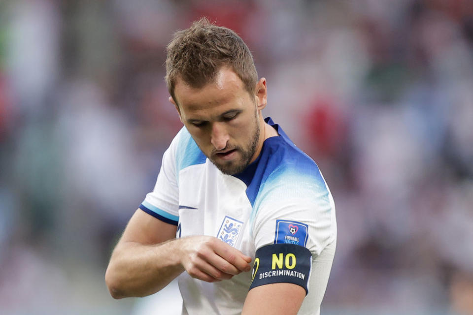 Harry Kane of England wears the new FIFA-approved band reading "No Discrimination" the World Cup match between England and Iran on November 21, 2022.<span class="copyright">David S. Bustamante-Soccrates/Getty Images</span>