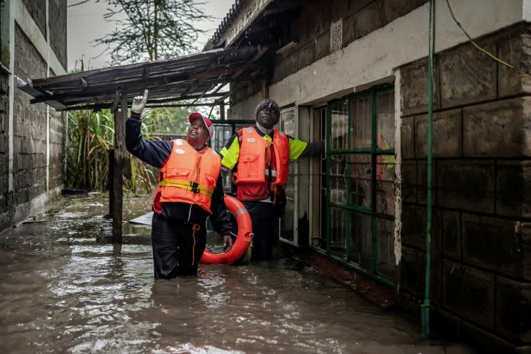 Die von wochenlangen Regenfällen und Überschwemmungen gezeichneten Länder Kenia und Tansania sind von einem Zyklon getroffen worden. (LUIS TATO)