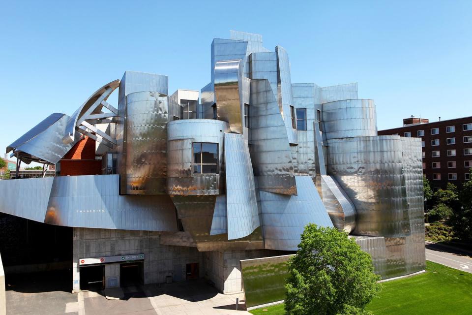 <p>At the University of Minnesota in Minneapolis, the public can visit the <a href="http://wam.umn.edu" rel="nofollow noopener" target="_blank" data-ylk="slk:Weisman Art Museum" class="link ">Weisman Art Museum</a> for free. The Frank Gehry-designed structure was completed in 1993. </p>