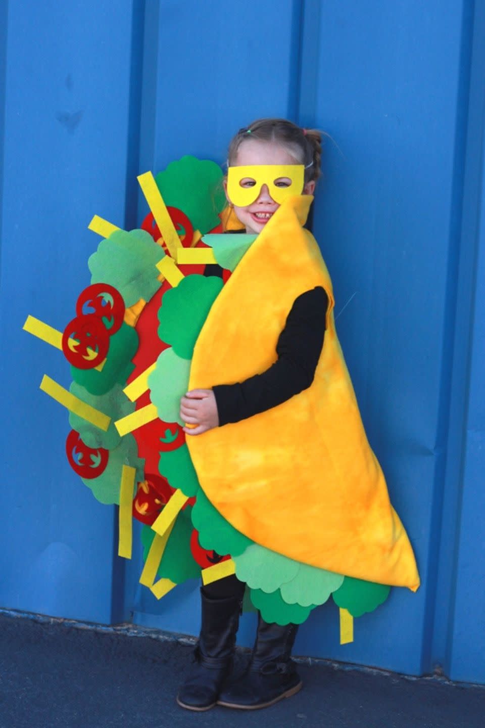 <p>This tiny taco is just <a href="http://www.everydayjenny.com/diy-taco-and-hot-sauce-family-costumes-with-the-cricut-maker/" rel="nofollow noopener" target="_blank" data-ylk="slk:too cute to eat;elm:context_link;itc:0;sec:content-canvas" class="link ">too cute to eat</a>! </p>