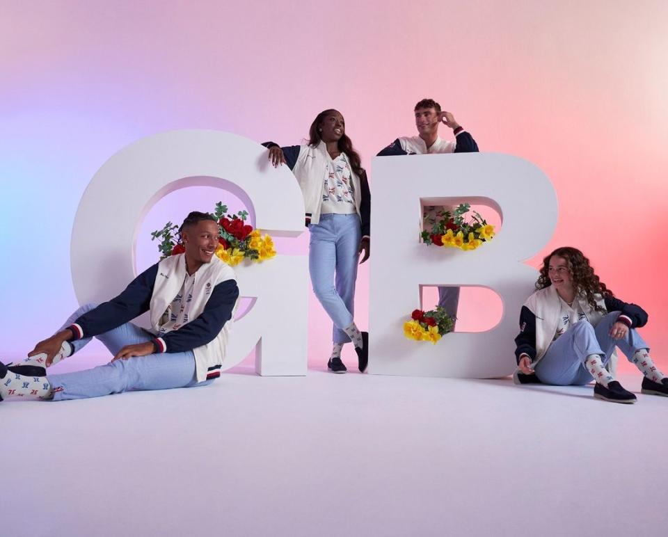 Is Paris 2024 the most fashionable sports event?Taking stock of the most eye-catching team uniforms: Paris Berluti gradient suit, American Ralph Lauren distressed jeans