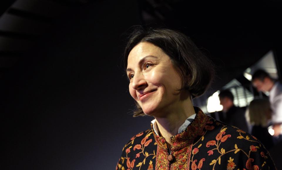 US writer Donna Tartt reads her new novel &quot;The Goldfinch&quot; at the world's book launch in Amsterdam, on September 22, 2013.    AFP PHOT / ANP / BAS CZERWINSKI        (Photo credit should read BAS CZERWINSKI/AFP/Getty Images)