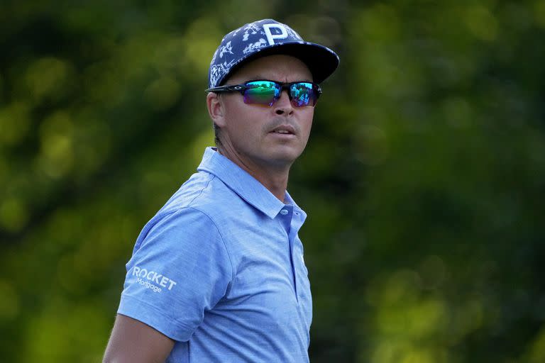 Rickie Fowler quiere encontrar de nuevo la inspiracion en una cancha; ahora, parte desde lo más bajo de la FedEx Cup