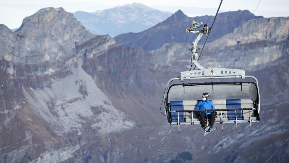 Wintersportbetrieb auf dem Titlis in der Schweiz.