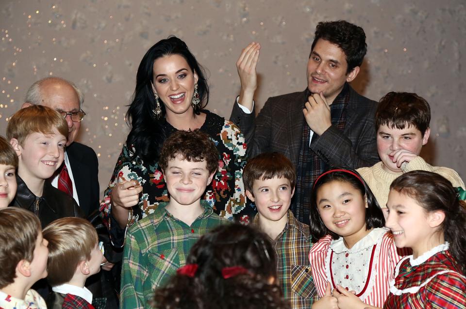 NEW YORK, NY - DECEMBER 12: (L-R) Katy Perry and John Mayer pose for photos with cast members from "A Christmas Story, The Musical" Broadway Performance at Lunt-Fontanne Theatre on December 12, 2012 in New York City. (Photo by Astrid Stawiarz/Getty Images)