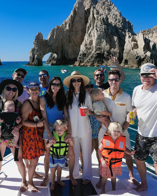 Photos from Nina Dobrev and Shaun White's Vacation To The Maldives