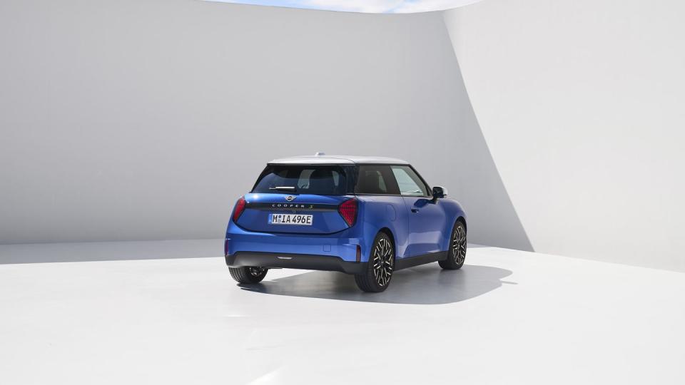 2025 mini cooper electric rear