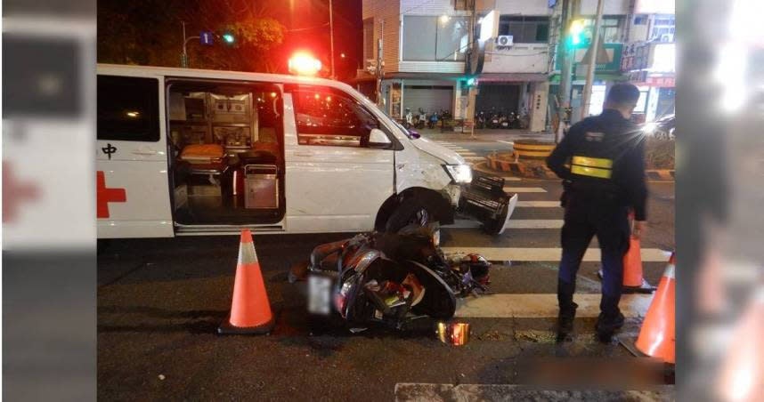 台中市今年3月發生1起死亡車禍，1輛民間救護車與騎機車的施姓男大生發生碰撞，導致騎士頭部重創不治。（圖／警方提供）