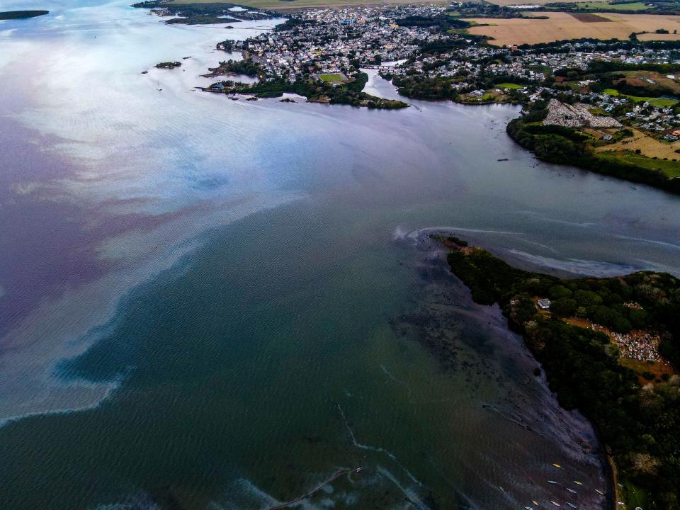 MAURITIUS-ENVIRONMENT-DISASTER-OIL