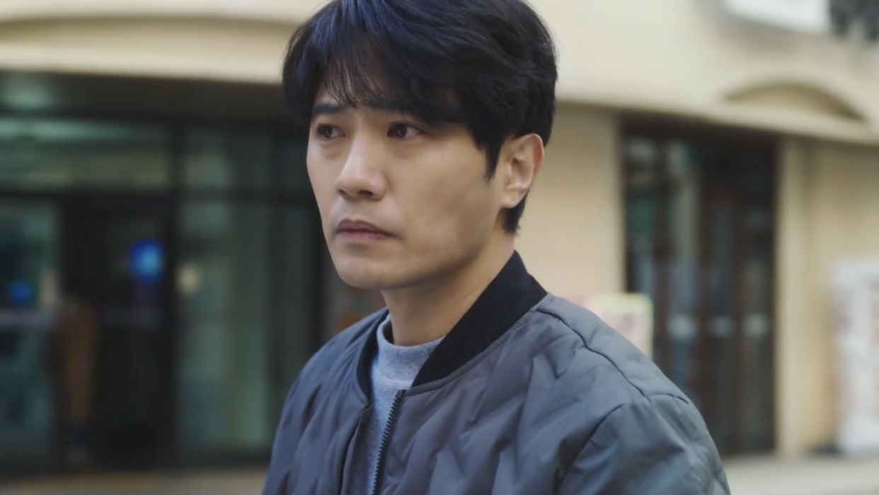 Jin Goo as Lee Ho-cheol in A Superior Day. (Screenshot: Viu)