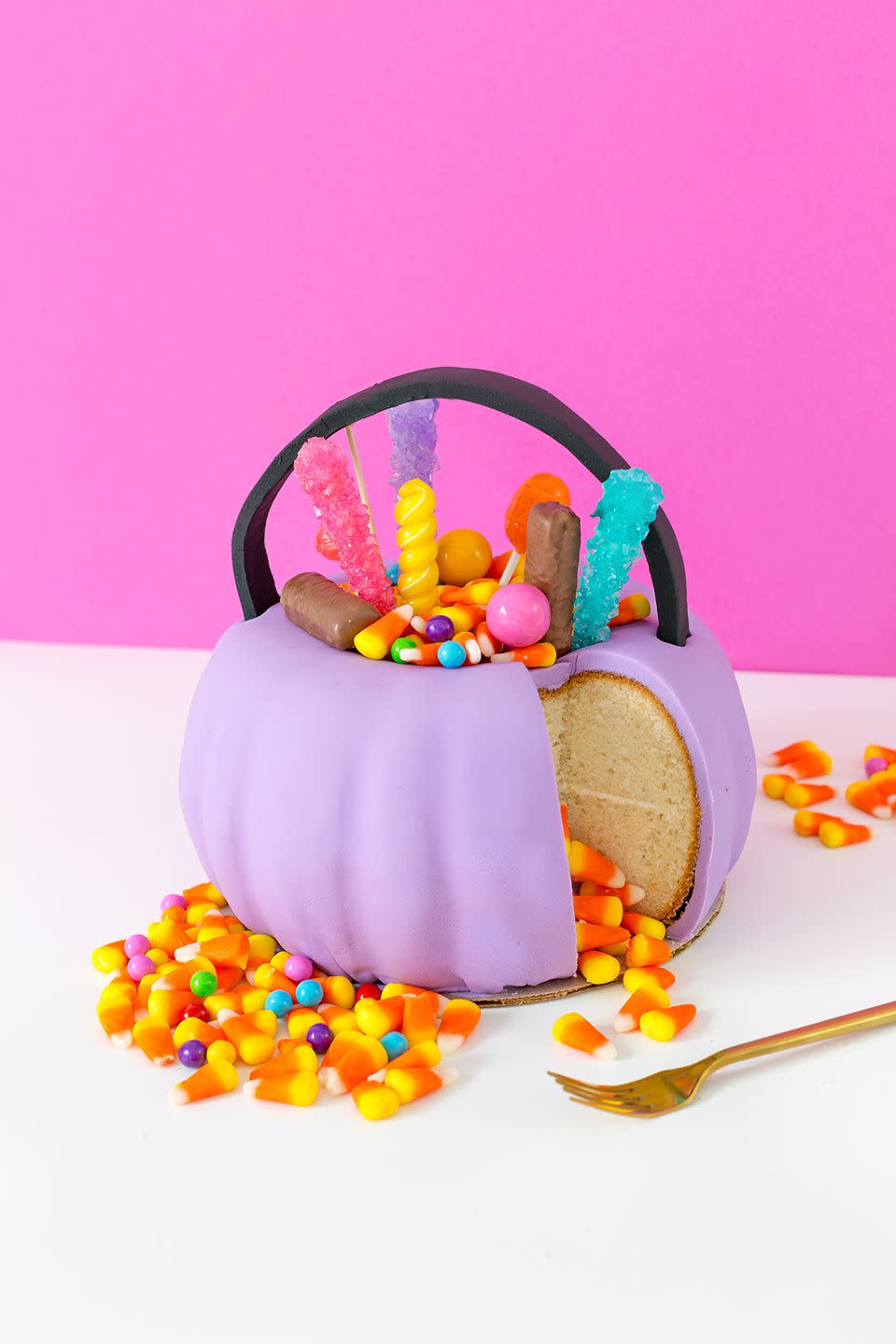 Halloween Pumpkin Candy Pail Cake