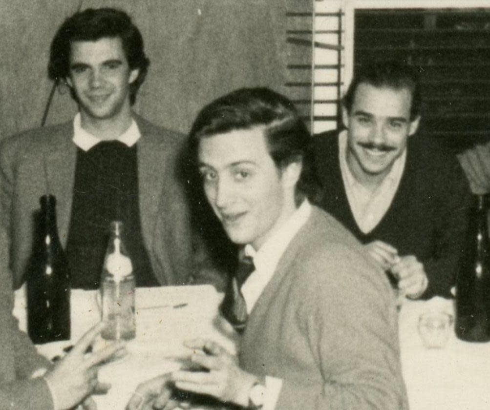 Alfredo "Pancho" Delgado, Alfredo Cibils y Numa Turcatti en una cena del club Loyola a mediados de 1972.