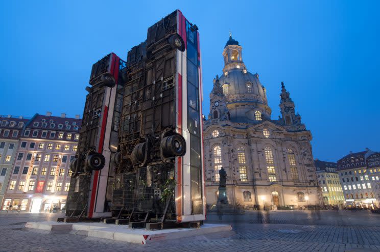 Die Skulptur “Monument” von Manaf Halbouni (Bild: dpa)