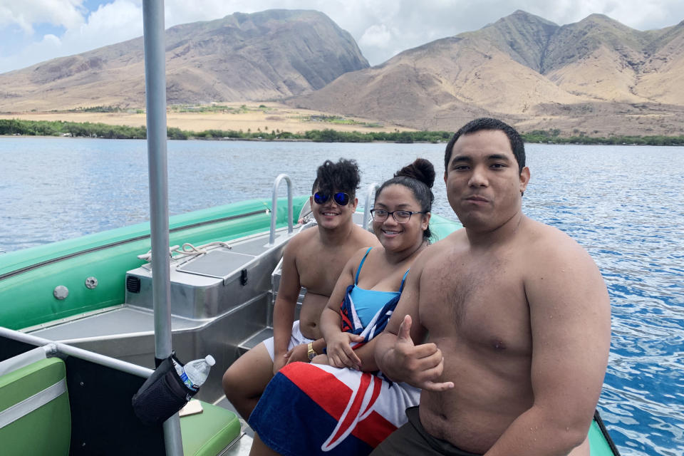 Missing 28-year-old Po’omaika’i Estores-Losano, right, with his two younger siblings, Kuulei and Braeden. (Courtesy of Kuulei Barut)