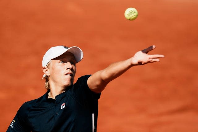 Leo Borg defeated Max Westphal in the first round of the boys' singles