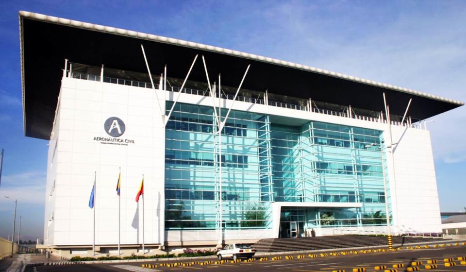 La Aeronáutica Civil de Colombia tiene más de 3.000 funcionarios activos. Foto: Aerocivil