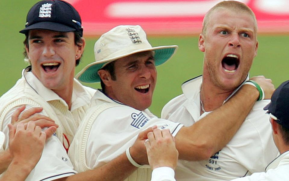 Kevin Pietersen, Michael Vaughan and Andrew Flintoff celebrate