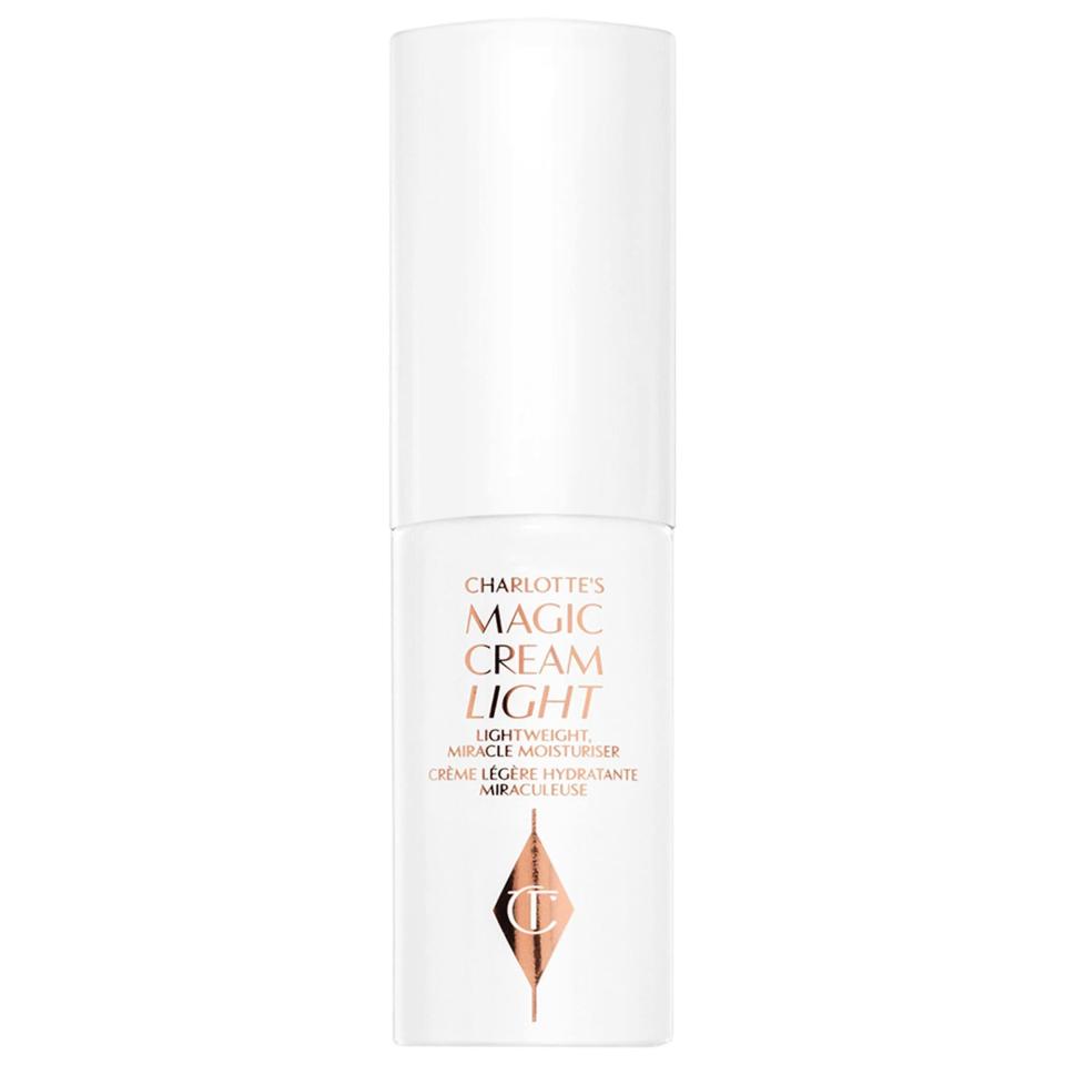 4) Lightweight Magic Cream Moisturizer SPF20