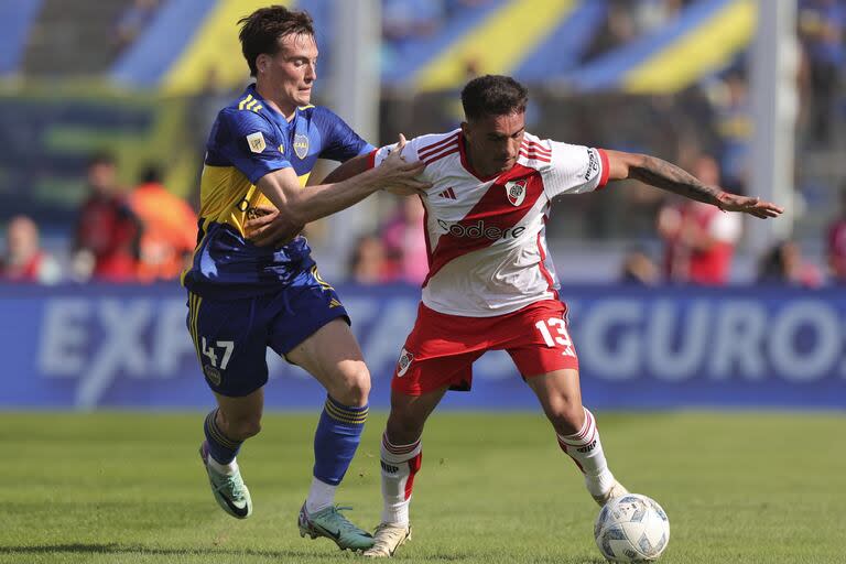 Saralegui hizo un buen partido ante River y fue clave en la jugada que terminó en el empate parcial de Boca 1 a 1