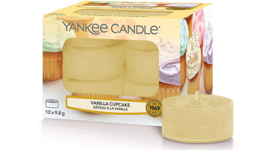 Yankee Candle Tea Light Scented Candles in Vanilla Cupcake