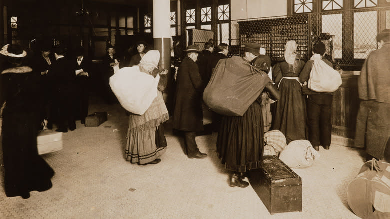 immigrants at Ellis Island