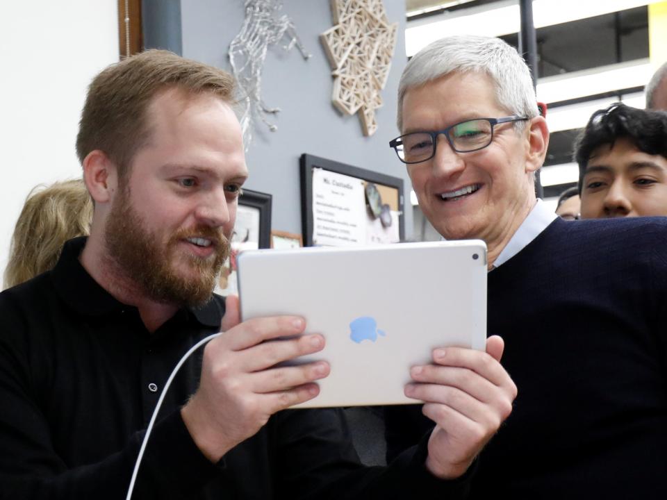 apple ipad tim cook