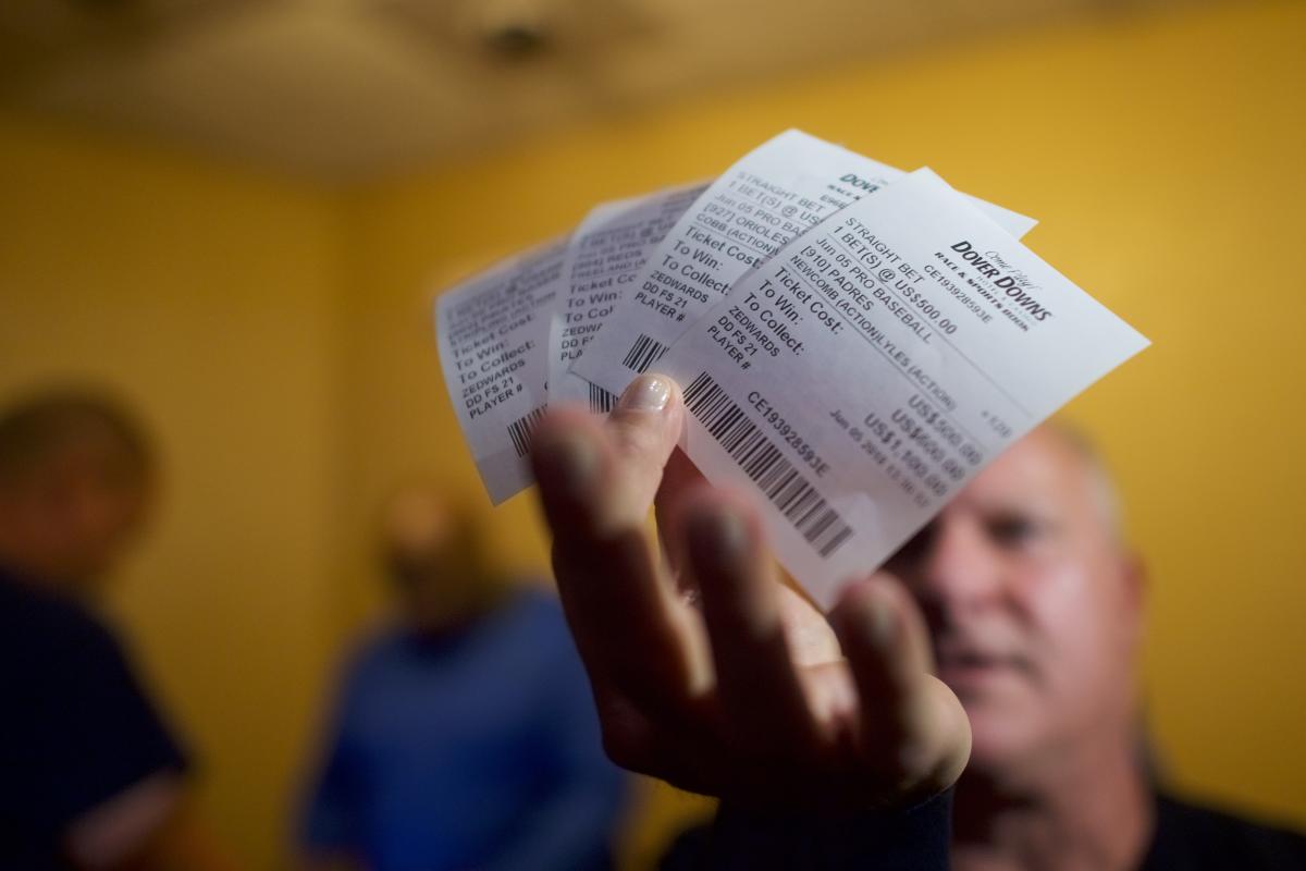 Chicago Cubs to install betting windows & kiosks at Wrigley Field