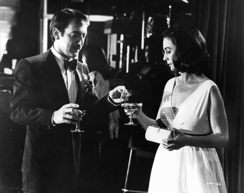 Bobby Darin and Jean Simmons in a scene from the film <em>The Happy Ending</em>, 1969. (Credit: United Artists/Getty Images)