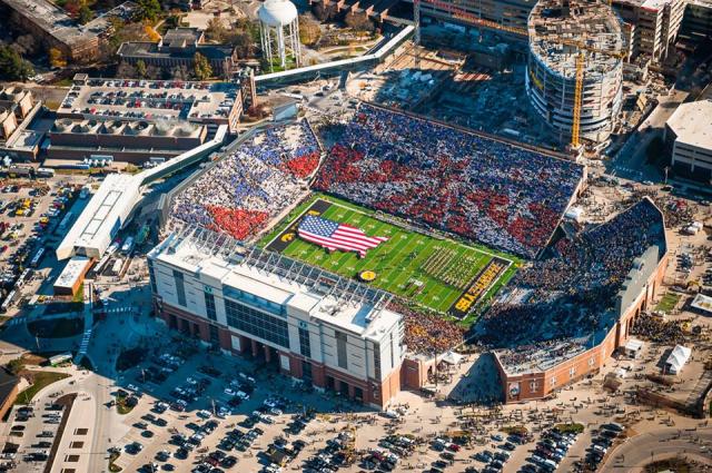 File:A giant American flag is unfurled at Wrigley Field before World Series  Game 3. (30342685410).jpg - Wikimedia Commons