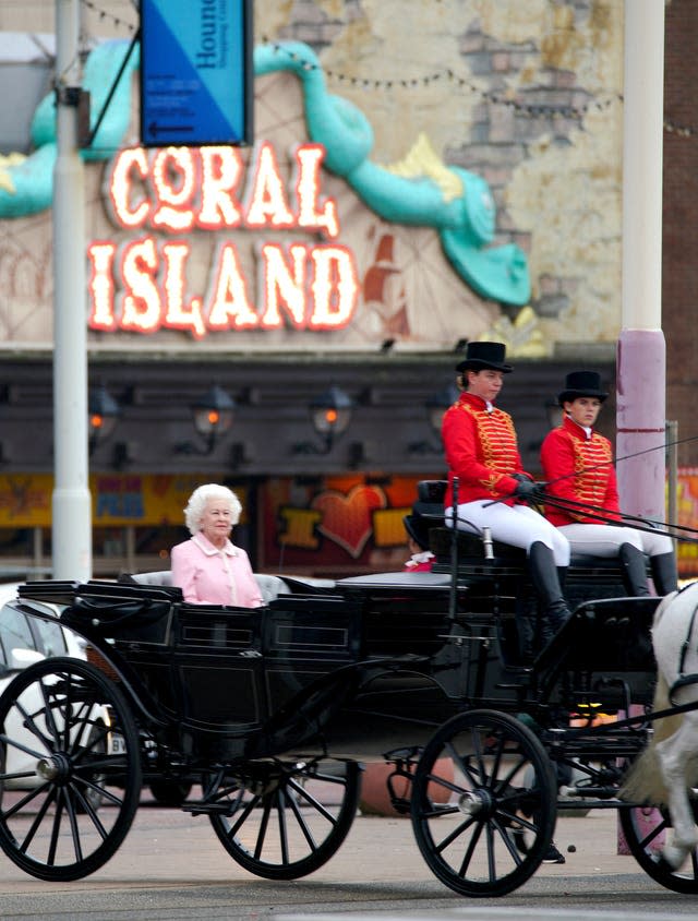 Wax figure of the Queen at Madame Tussauds Blackpool