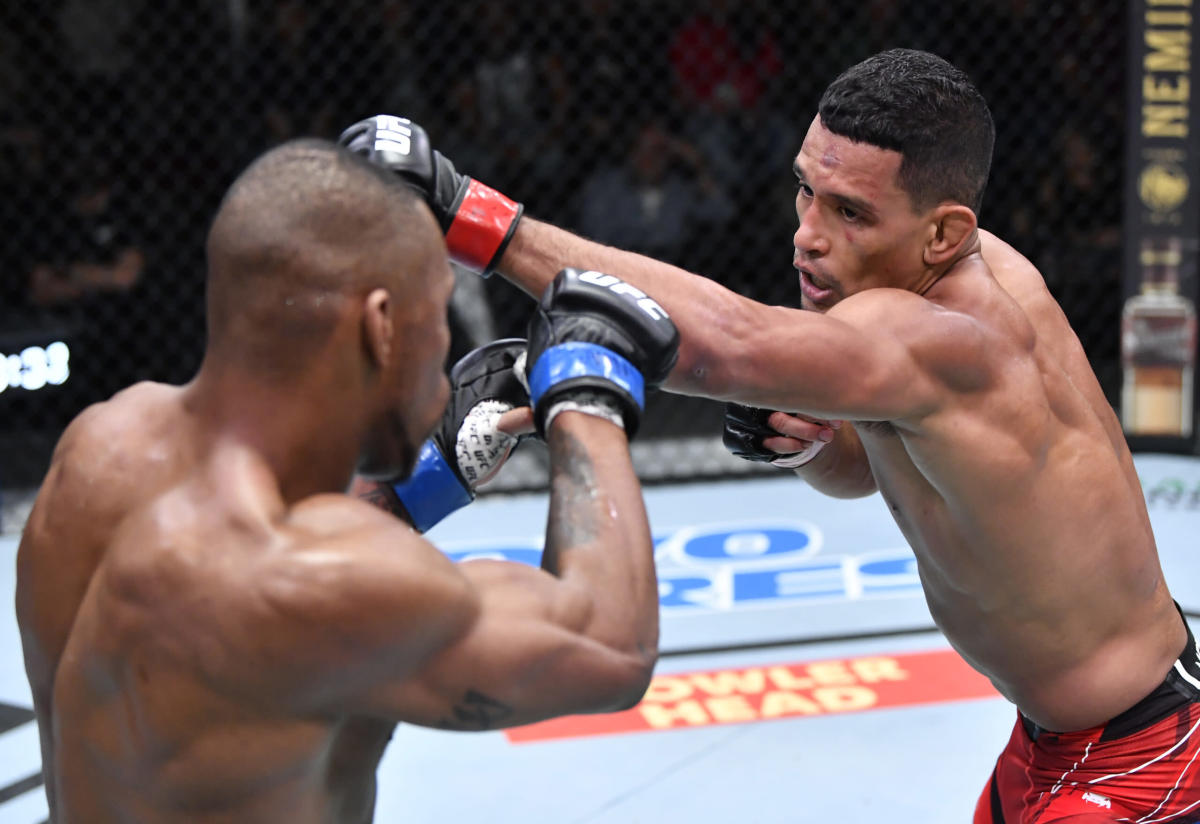 Ufc Books Miguel Baeza Vs Dhiego Lima For April 16 Event