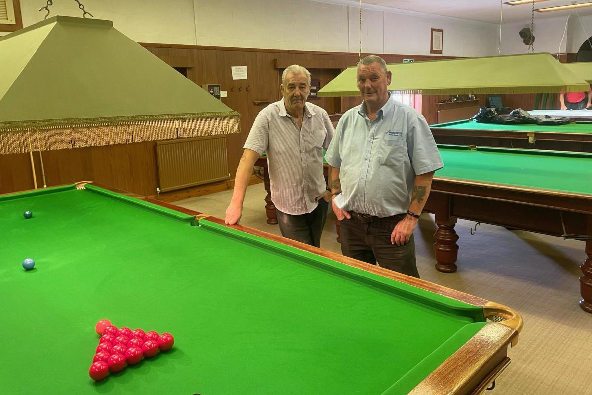 Derbyshire snooker star Nigel Bond to play exhibition matches at re-opening of a popular snooker club