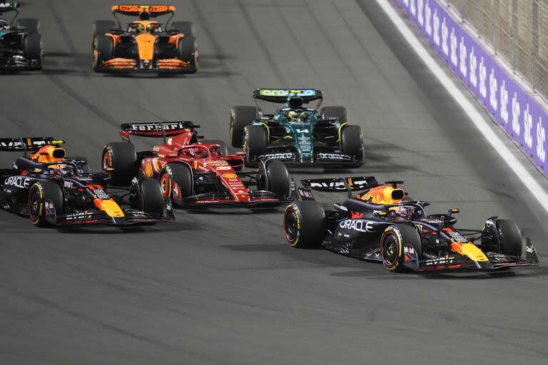 Max Verstappen, de Red Bull, siempre adelante