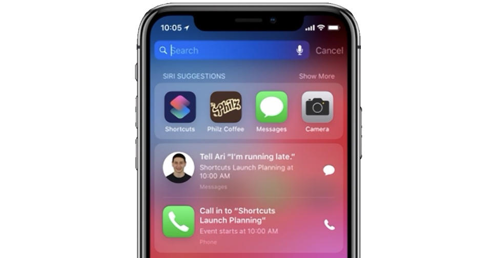 Siri can notice that you’re running late, and offer one-tap buttons for calling or texting.