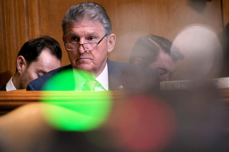 Image: Joe Manchin (Greg Nash / Bloomberg via Getty Images)