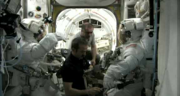 Unplanned Spacewalk a 'Precedent-Setting' Move for Space Station Crew