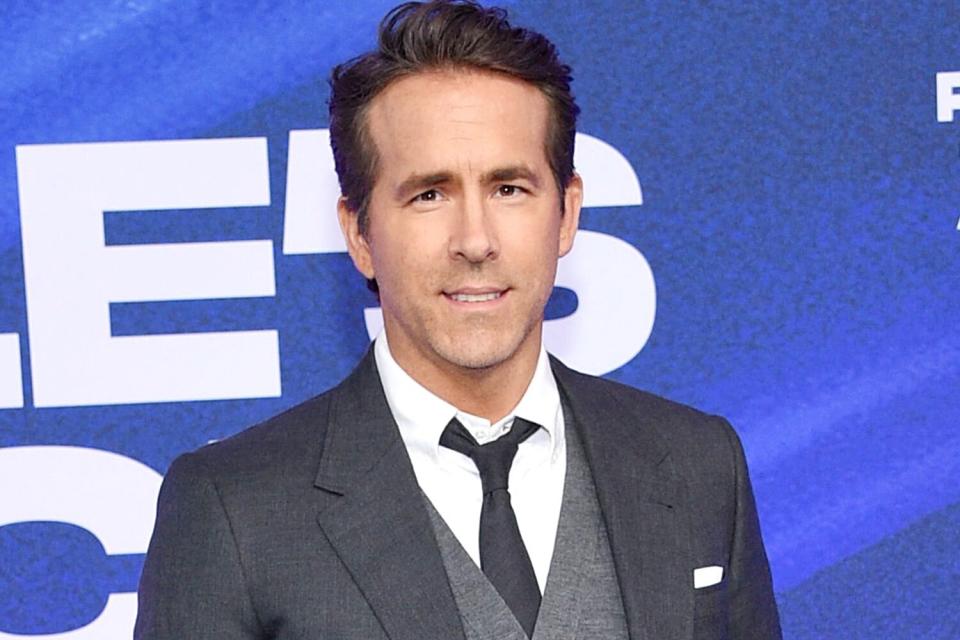 Canadian actor Ryan Reynolds arrives for the 2022 People's Choice Awards at the Barker Hangar in Santa Monica, California, on December 6, 2022. (Photo by Lisa O'CONNOR / AFP) (Photo by LISA O'CONNOR/AFP via Getty Images)