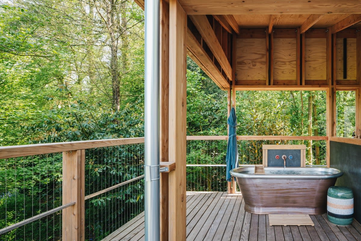 Bathe on the balcony at Rewild Things (Rewild Things)