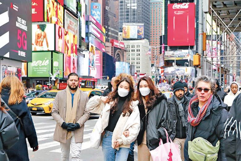 美國年薪逾10萬美元人士計劃在假期間額外增加消費。