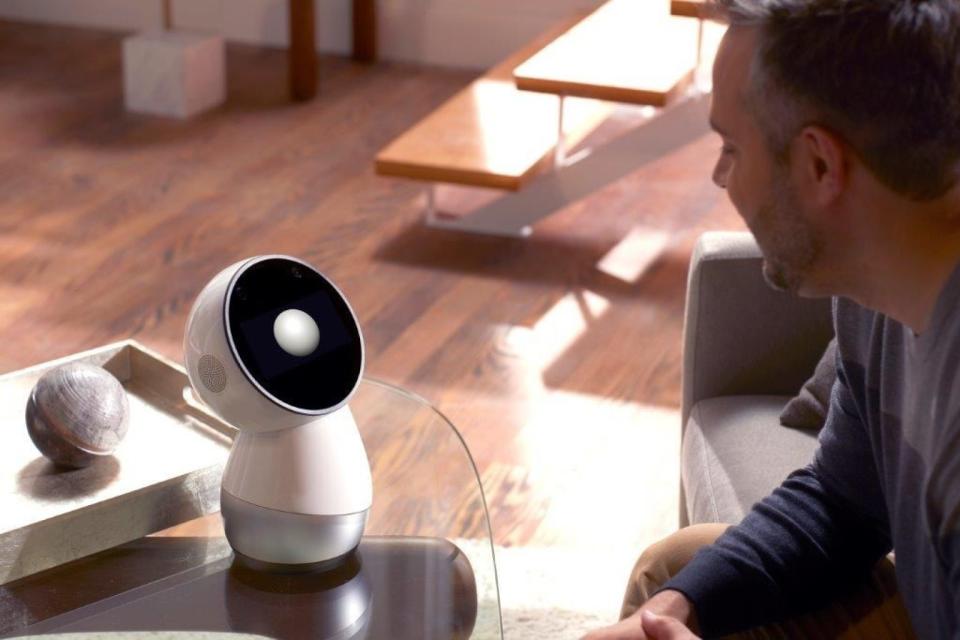 Nearly one year after robotics startup Jibo was sold off for parts, thecompany's social robot of the same name is informing users that it will beshutting down