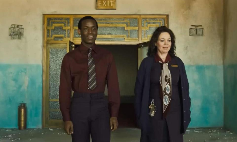 USA. Olivia Colman and Micheal Ward in a scene from the (C)Searchlight Pictures new film : Empire of Light (2022) . Plot: A drama about the power of human connection during turbulent times, set in an English coastal town in the early 1980s. Director : Sam Mendes Ref: LMK110-J8581-181122 Supplied by LMKMEDIA. Editorial Only. Landmark Media is not the copyright owner of these Film or TV stills but provides a service only for recognised Media outlets.